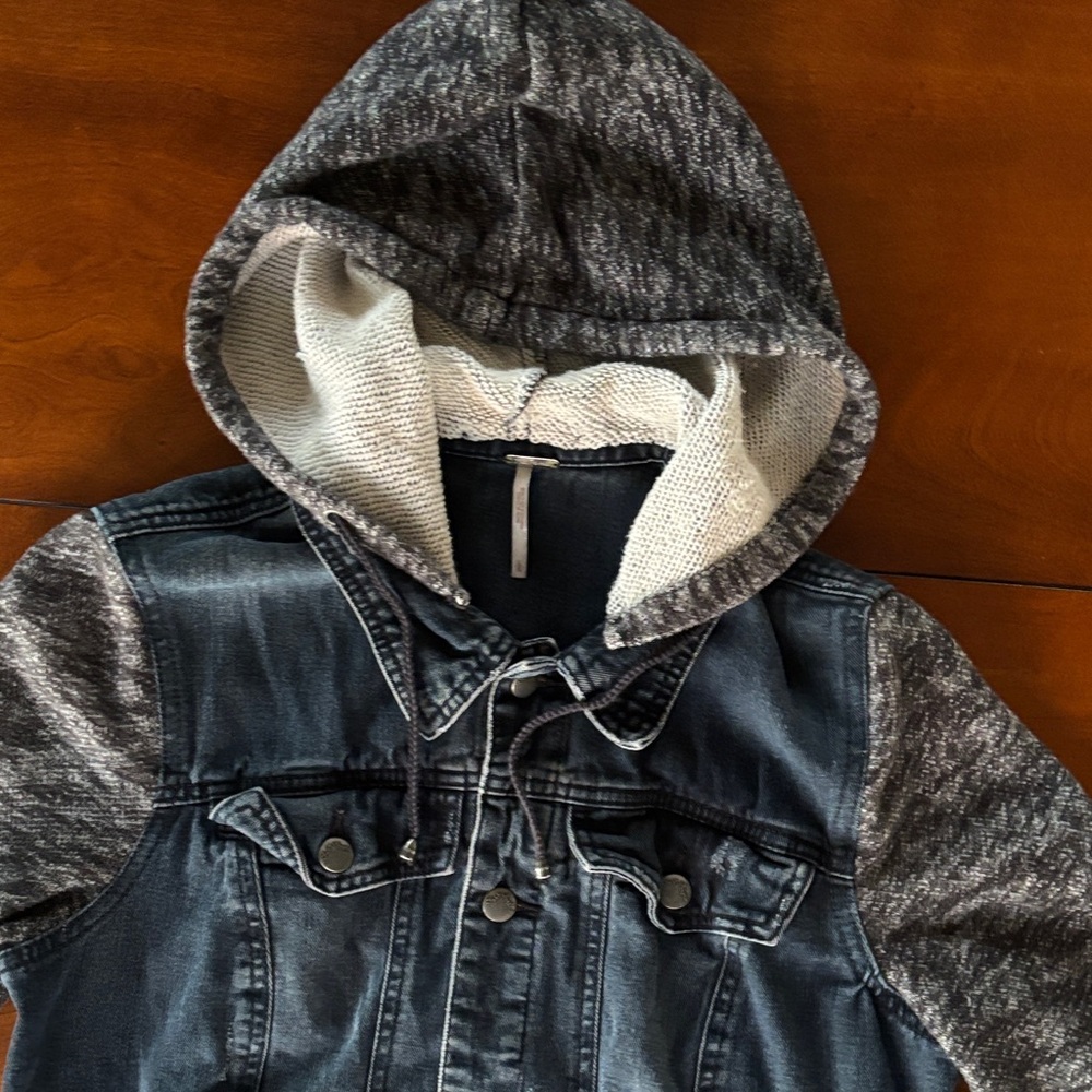 Free People Denim Jacket with Black and Gray Accents & Removable Hood. L - Picture 7 of 16